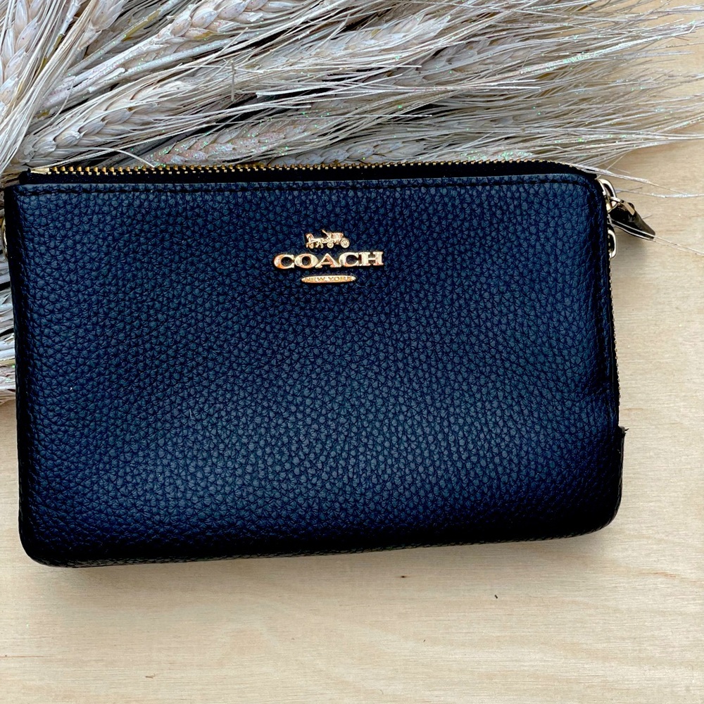Coach wallet 👌